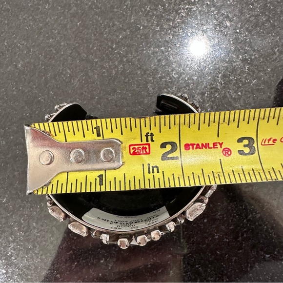 Dannijo Valentina Silvertone Multi-Crystal Cuff NWT - Picture 17 of 17